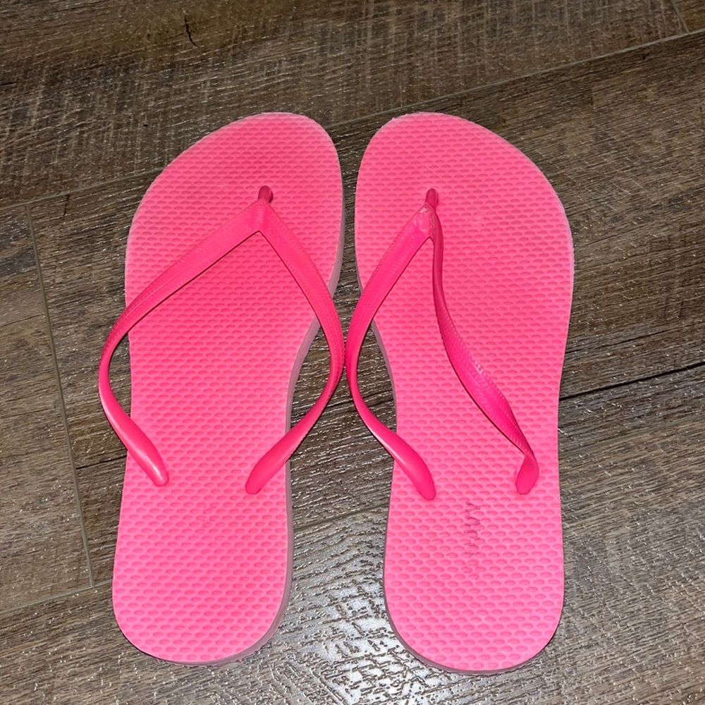 Girls Pink Flip-flops Size Small (5/6)